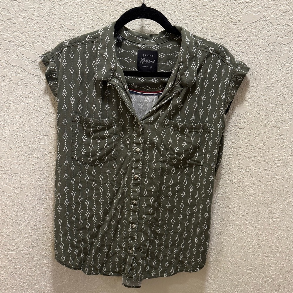 Green Patterned Button-Up Shirt